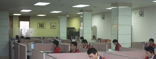 深圳市到淮南市凤台县液体危险品精品物流专线  腐蚀性物质运输  特快物流专线  液体危险品运输