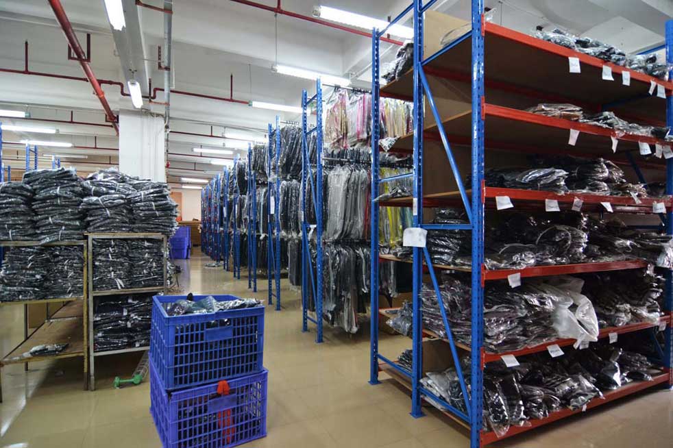 东莞市到长治市沁源县危险品货运  易燃易爆品运输  腐蚀性物质运输  特快物流专线
