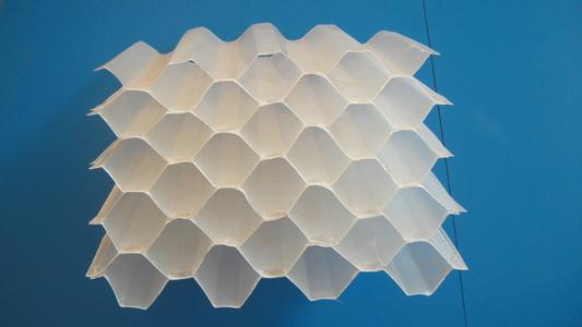 沉淀池专用蜂窝斜管填料|提供各种规格蜂窝斜管填料安装价格  50蜂窝斜管填料