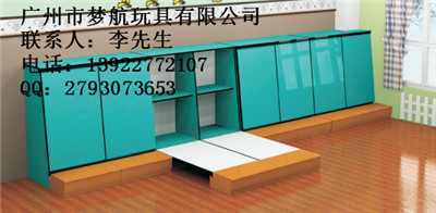东莞深圳幼儿园塑料实木桌椅批发儿童午睡床双节单节墙壁床哪里有  幼儿园塑料桌椅  幼儿园床  幼儿园实木桌椅