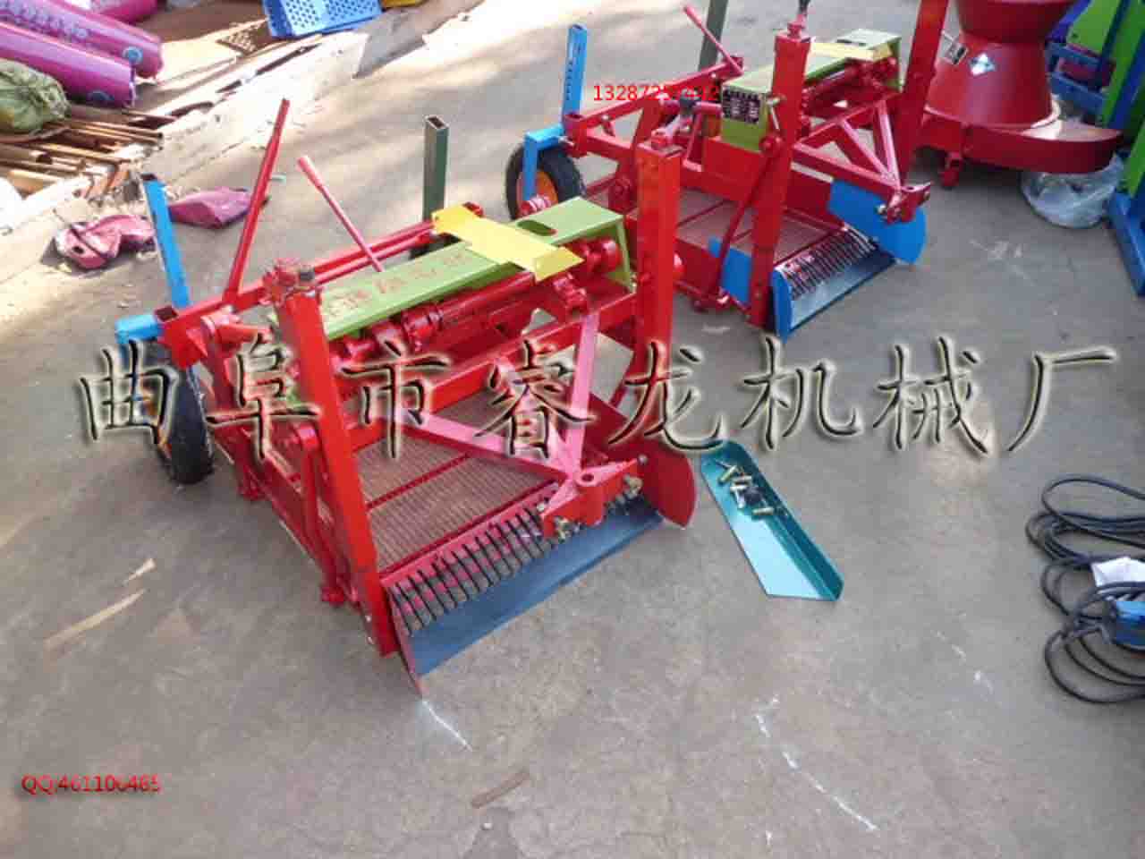 花生收获机  小型收获机  收获机价格  多功能收获机械