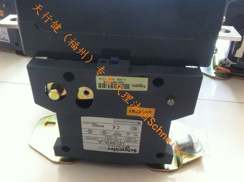 DC-PNP-NC-3线制XS212ALPBM12接近开关  原装进口  施耐德断路器  schneide