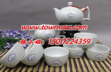 陶瓷礼品定制，陶瓷茶叶罐，陶瓷茶具，青瓷茶具，陶瓷盘子定做，  定做陶瓷盖杯  定做陶瓷茶杯  陶瓷茶具定做