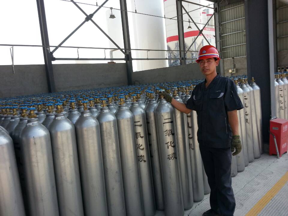 哪里買二氧化碳代理——福建價(jià)格合理的二氧化碳