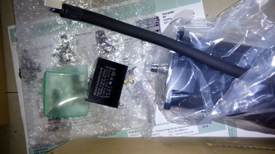 传感器免运费巴鲁夫BTL5-C10-M2000-P-S32  声波传感器  气体传感器  接近传感器
