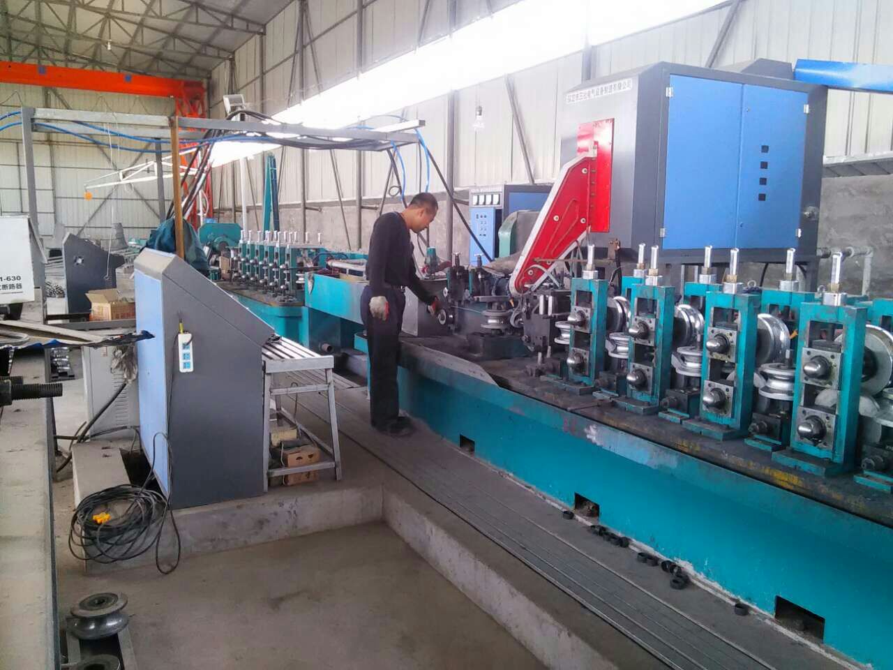 昕锐制管有限公司供应优秀的精美镀锌方管【火热畅销】：精美镀锌