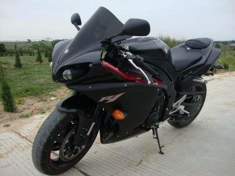 雅马哈yzf-r1趴赛摩托车跑车报价
