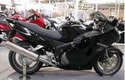 本田超级公路赛CBR1100XX(超级黑鸟)爬赛摩托车跑车价