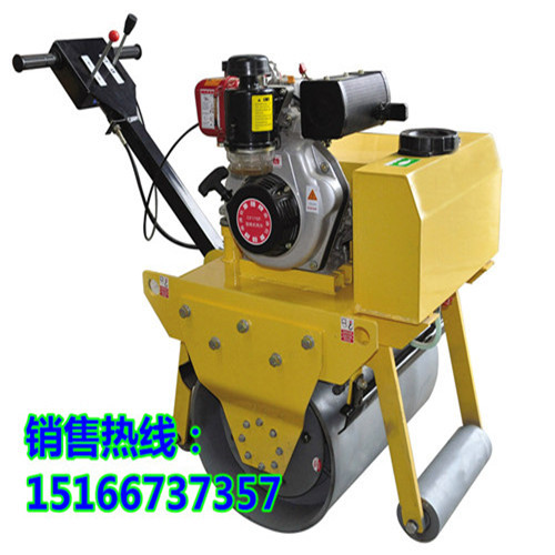 小体积大动力山东浩鸿小型振动压路机型号大全&nbsp;&nbsp;单轮压路机的图片&nbsp;&nbsp;小型手扶压路机&nbsp;&nbsp;单轮压路机多少钱