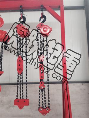 倒挂型爬架提升机 倒挂型爬架提升机