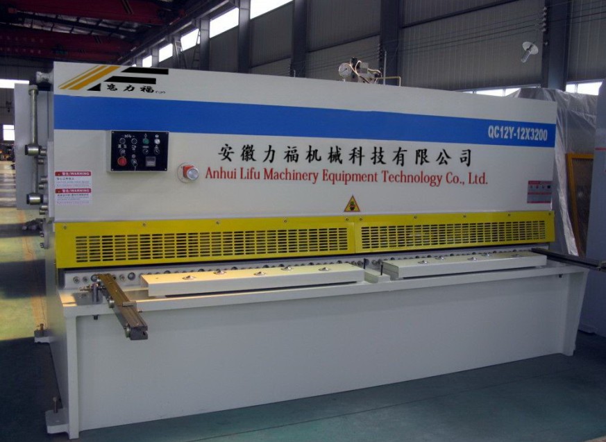 《榮成qc12y/k-12?976000液壓剪板機(jī)多少錢》