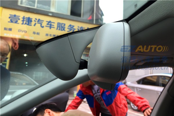 奥迪汽车专车专用隐藏式行车记录仪  行车安全用品  行驶记录仪