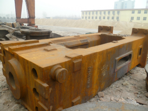 廠家直銷，壓力機(jī)機(jī)身，機(jī)身報(bào)價(jià)，長(zhǎng)城鑄鋼大型鑄鋼件加工