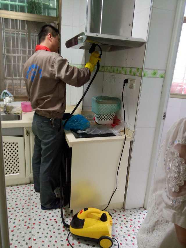 湖北投资3万做什么生意赚钱快，做家电清洗服务项目生意好&nbsp;&nbsp;家电清洗加盟&nbsp;&nbsp;空调清洗&nbsp;&nbsp;油烟机清洗