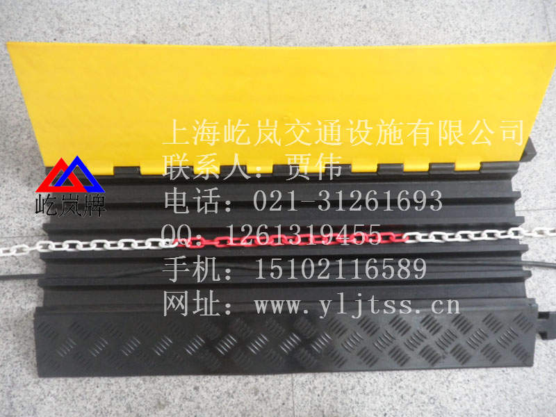 户外保护板图片 大2橡胶盖线板  橡胶电缆盖线板  吉林橡胶盖线板  二线槽橡胶压线板
