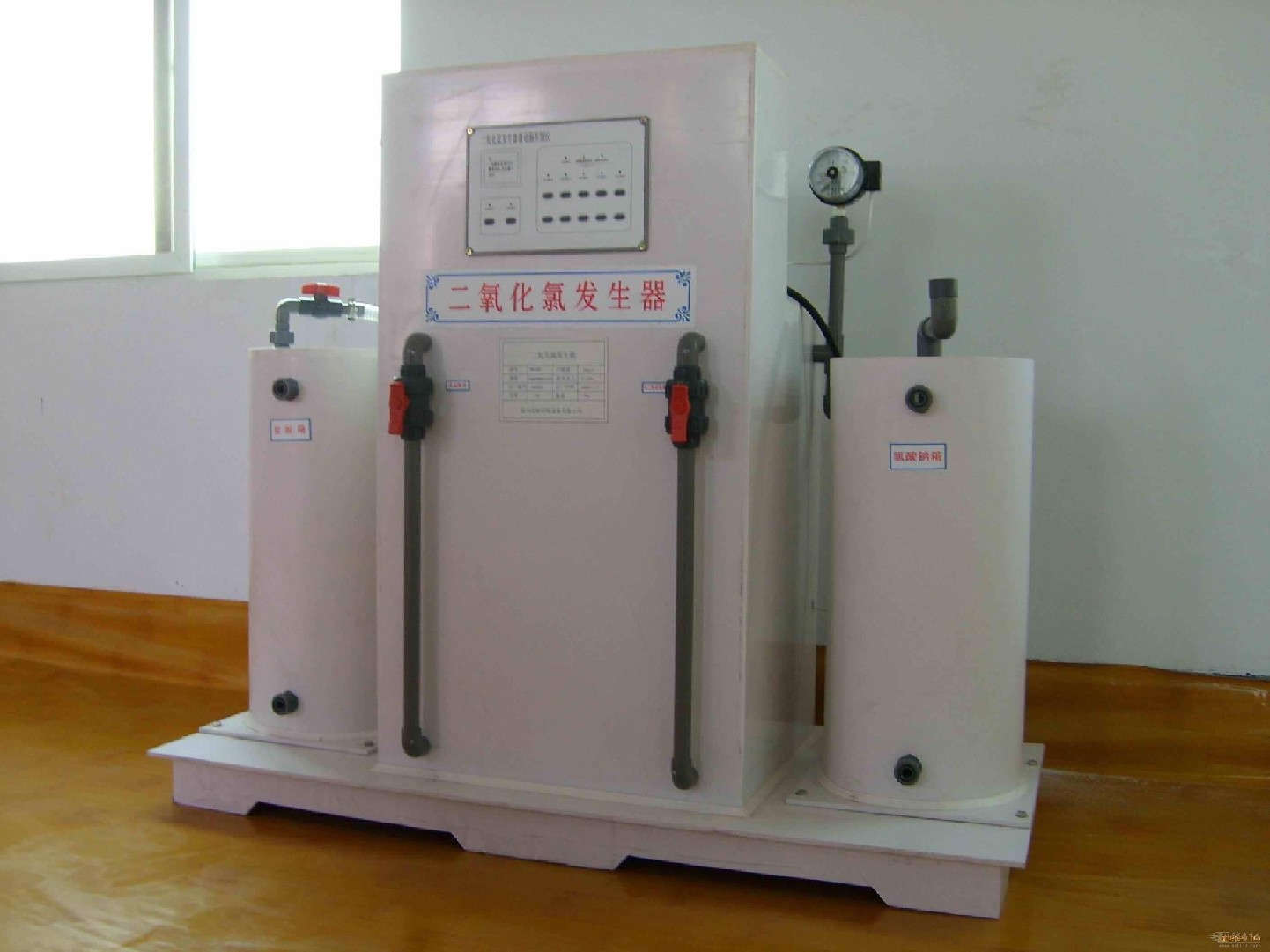 南寧專業(yè)的廣西水處理消毒器_廠家直銷|水消毒設(shè)備價格