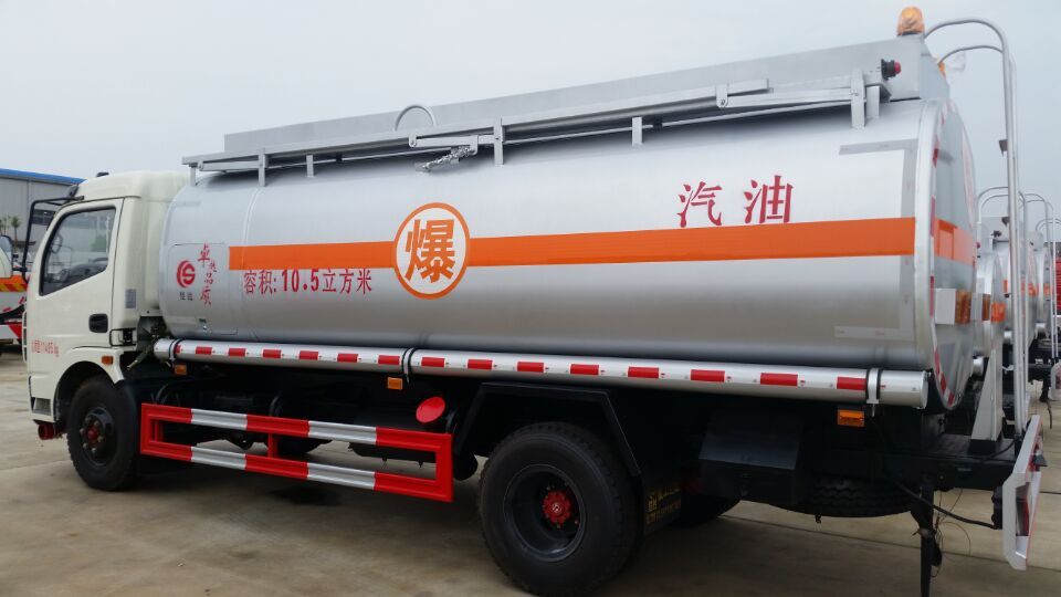 5吨油罐车  5吨油罐车价格  5吨油罐车厂家  5吨油罐车多少钱