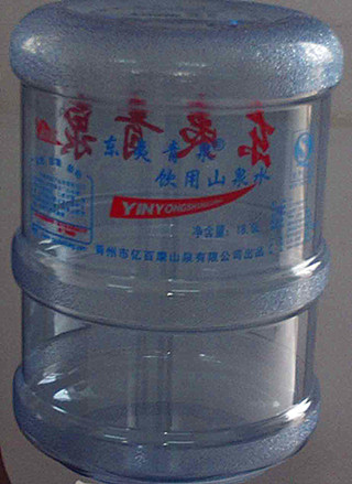优惠的桶装水，哪里有供应特价大桶水