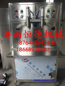 楚雄4升润滑油灌装机-大理1升机油灌装机-潞西食用油灌装机  润滑油灌装机型号  机油灌装机厂家  食用油灌装机图片