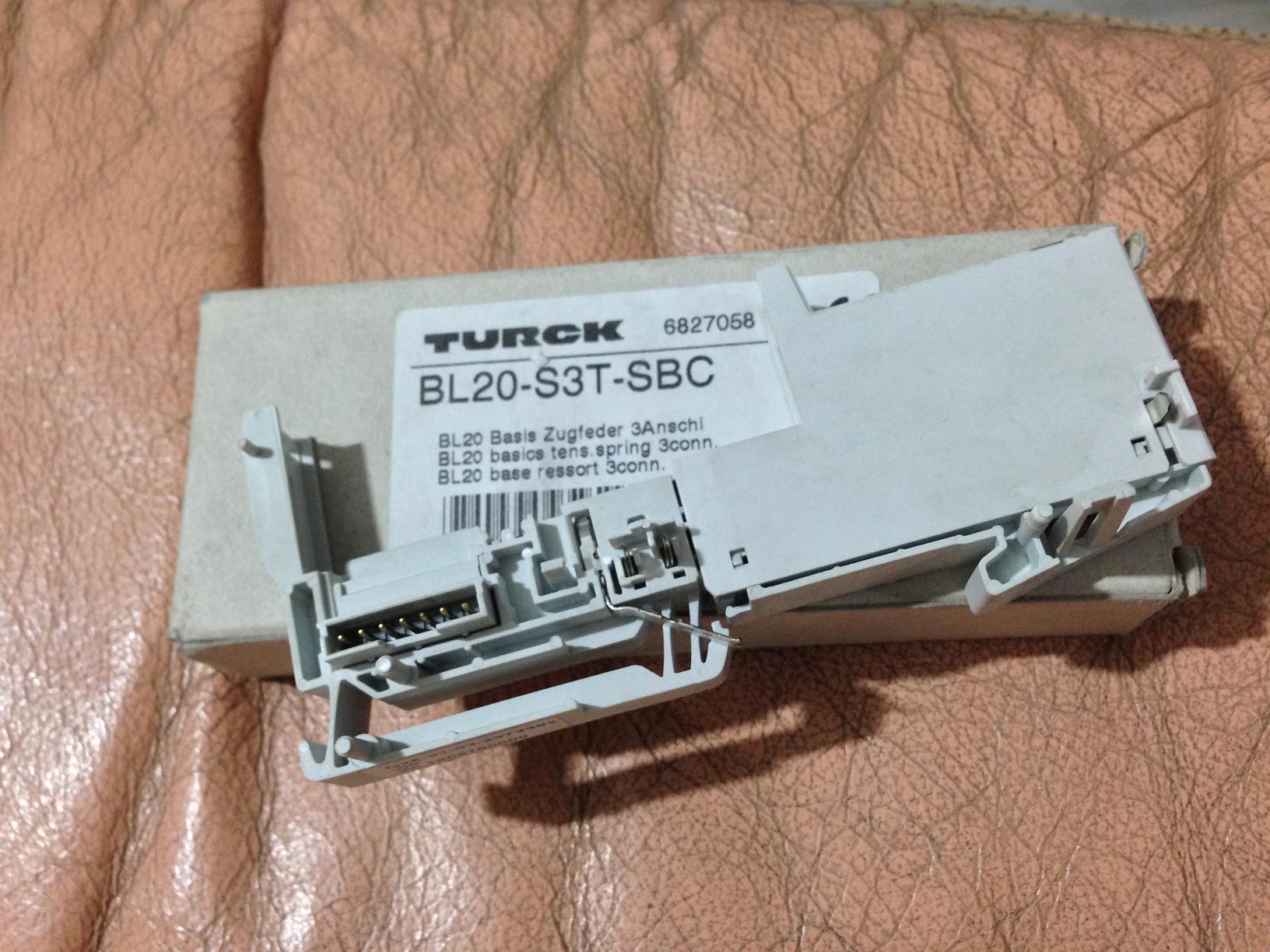 图尔克接近开关NI50U-CK40-VP4X2-H1141  图尔克安全栅  图尔克传感器