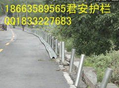 江苏扬州宝应县公路护栏板厂家价格 波形护栏板 波形梁护栏 公路波形护栏板
