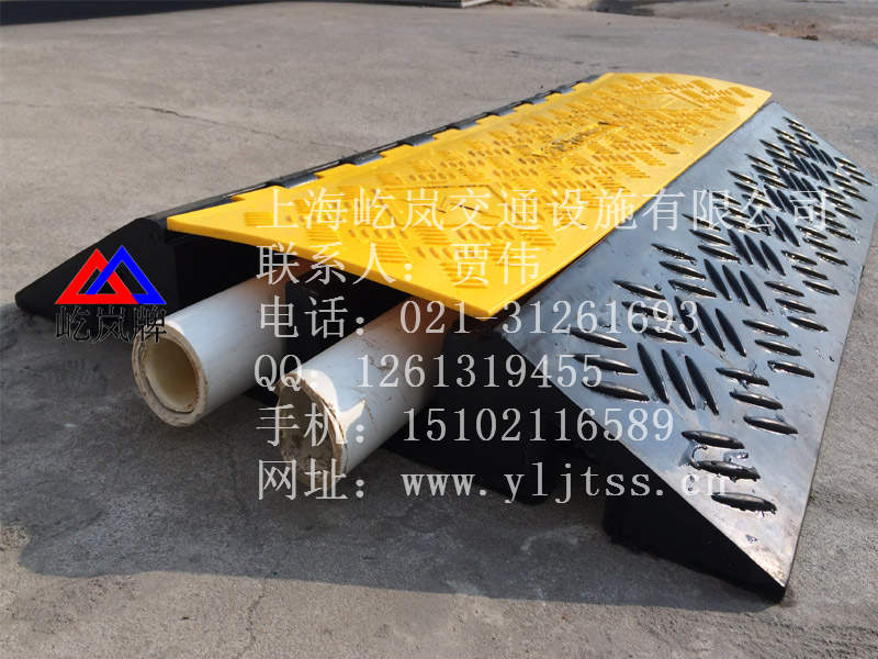 橡胶过线桥 橡胶过线桥 橡胶过线桥  橡胶电缆盖线板  吉林橡胶盖线板  二线槽橡胶压线板