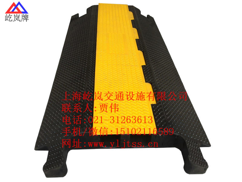 舞台专用过线槽定做 橡胶过线槽 舞台橡胶过线槽型号  橡胶电缆盖线板  吉林橡胶盖线板  二线槽橡胶压线板