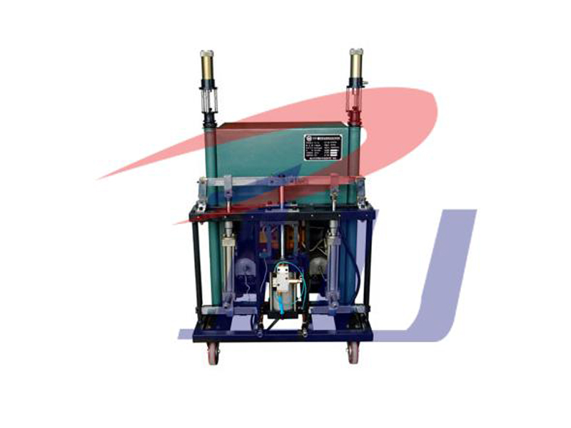 聚氨酯噴涂機廠家 【推薦】振興聚氨酯公司特價聚氨酯噴涂機