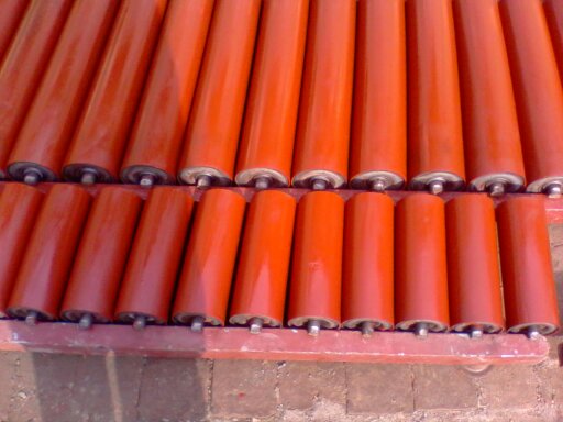 托辊生产厂家介绍平行托辊的特点 实用性好 特点介绍 永伟制造