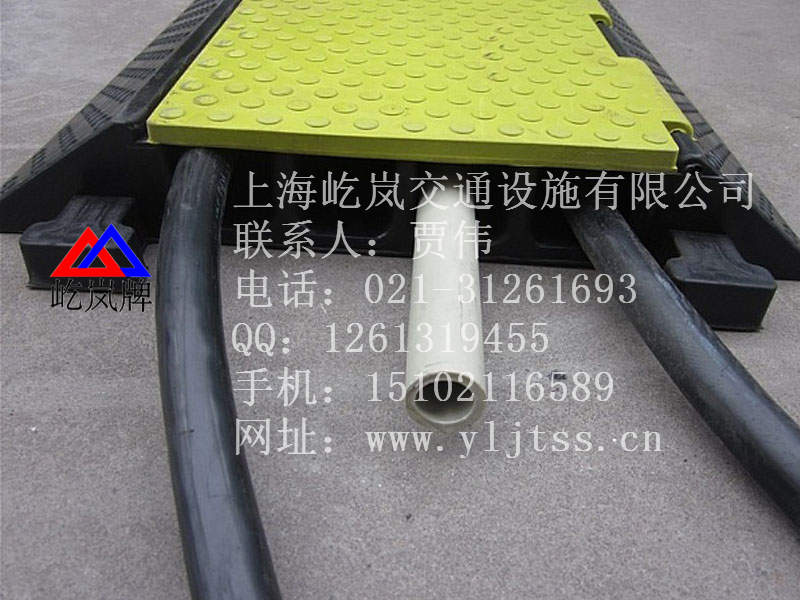 橡胶过线板价格 橡胶过线板规格 长春过线板  橡胶电缆盖线板  吉林橡胶盖线板  二线槽橡胶压线板