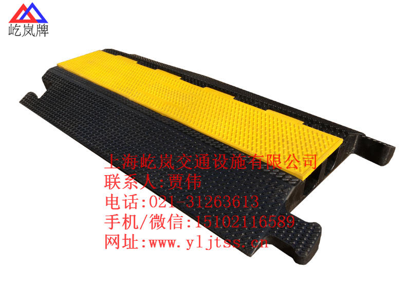 舞台过线槽 橡胶过线槽电线 北京过线槽  橡胶电缆盖线板  吉林橡胶盖线板  二线槽橡胶压线板